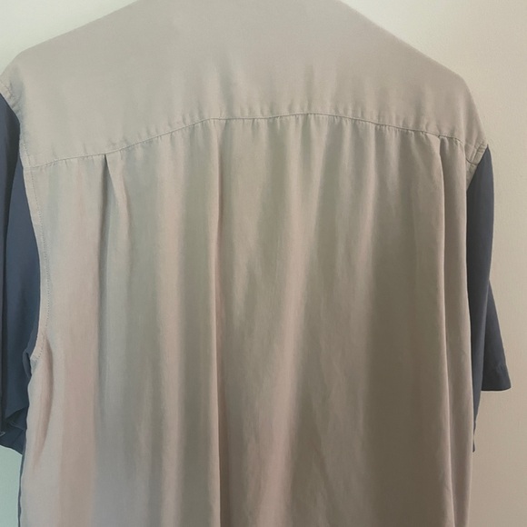 Vintage Silk men’s Cuban style Button Up - Picture 3 of 3